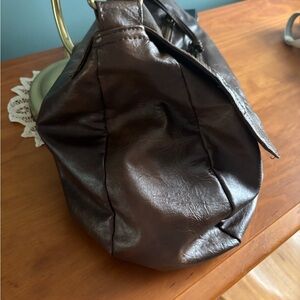Sophisticated Brown Leather Travel Bag